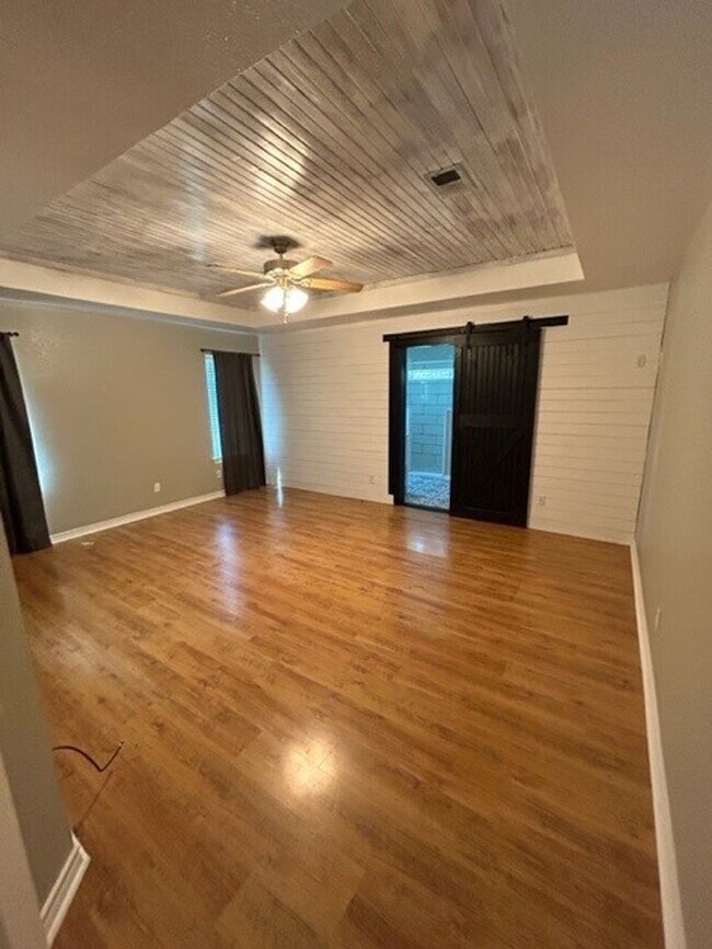 Building Photo - Farmhouse Vibes in Robinson Texas