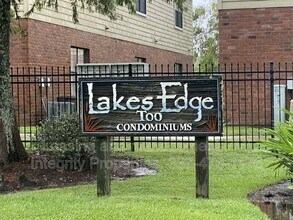 Building Photo - 612 S Kenilworth Pkwy