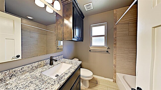 Building Photo - 4201 SE 38th St