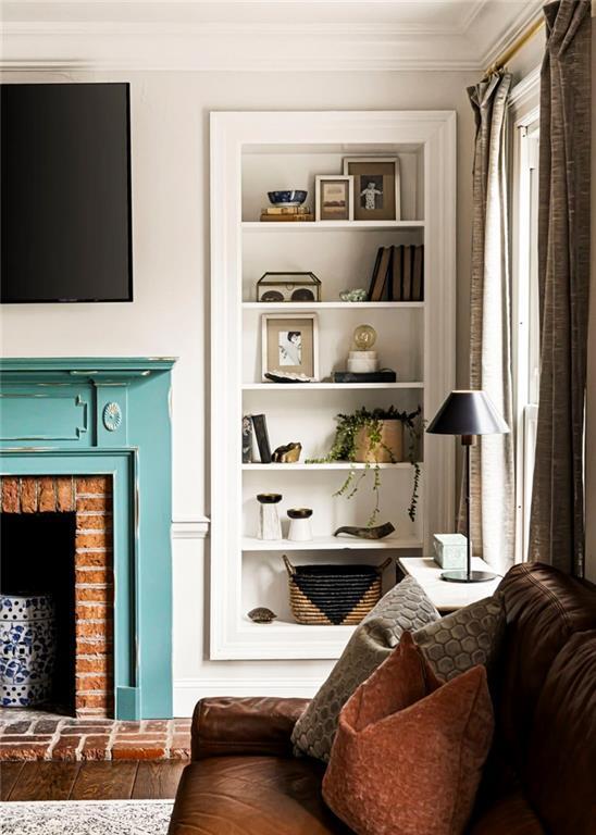 Building Photo - 2270 Emerald Dr