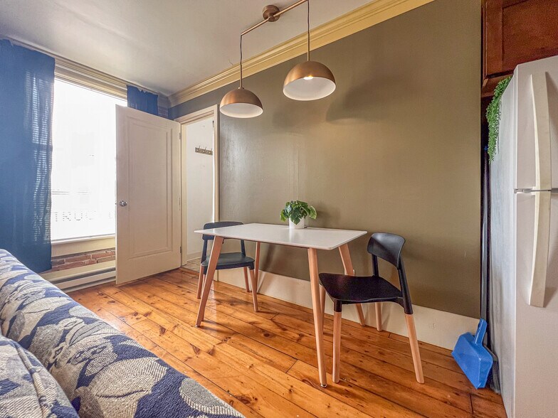 Building Photo - 1175 Iowa St