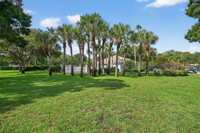 Building Photo - 502 Silverleaf Oak Ct