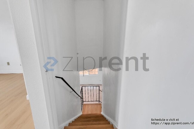 Building Photo - 2412 Sequoia Dr