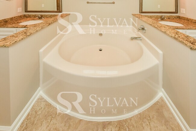 Building Photo - The Lifestyle You Deserve.