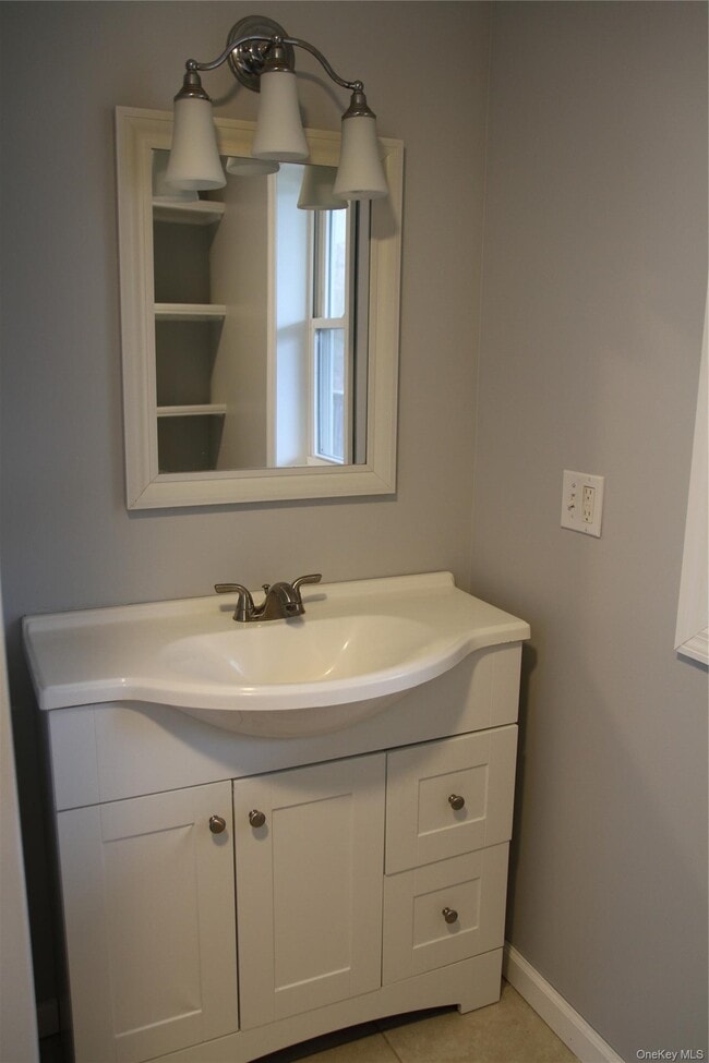 Building Photo - 11 John Taylor Dr