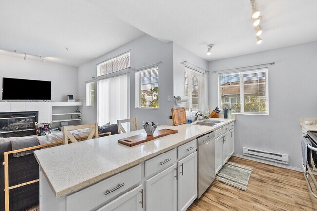 Building Photo - Cozy, modern, and will be READY TO MOVE-IN 8/1/2026.  Don't miss out on this beauty in Carrara of...