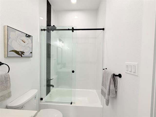 Building Photo - 1505 Fordham Rd