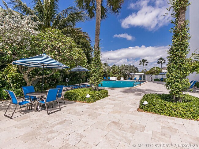 Building Photo - 888 Intracoastal Dr