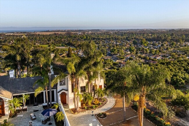 Building Photo - 6060 La Goleta Rd