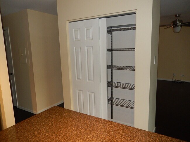 Building Photo - 375 Woodridge Cir