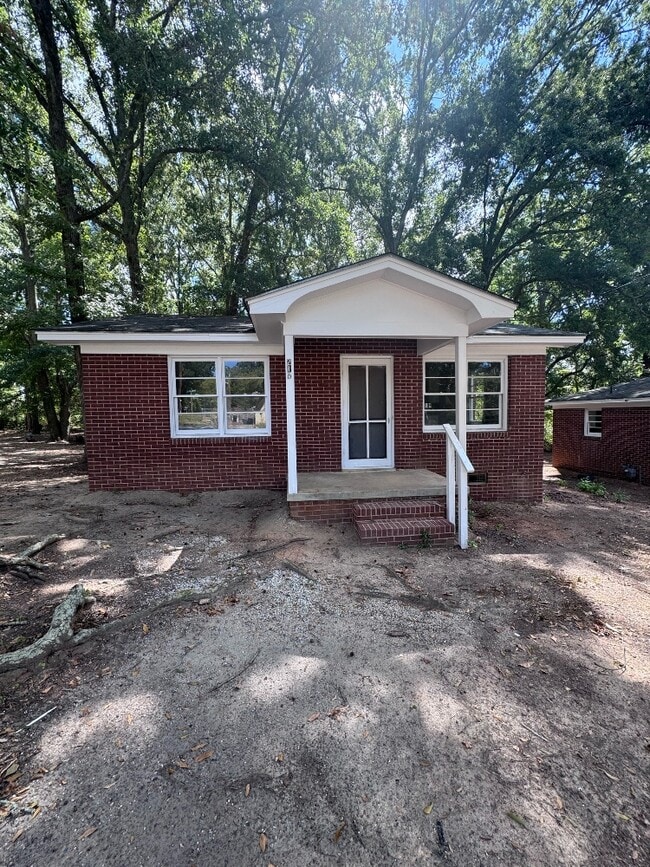 Building Photo - 216 Crawford Ave