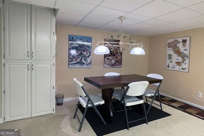 Building Photo - 3550 River Trace Dr