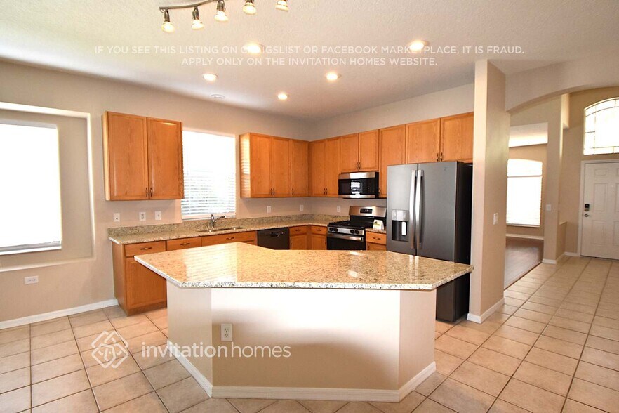 Building Photo - 15454 Martinmeadow Dr