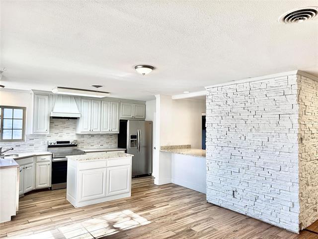 Building Photo - 4084 Purdue Ave