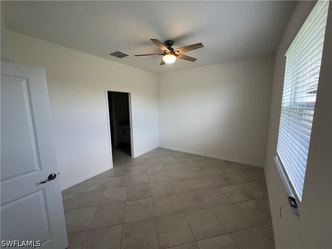 Building Photo - 2320 Dragonfruit Wy