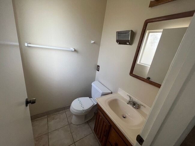 Building Photo - Large Home in Well Established Chula Vista Neighborhood