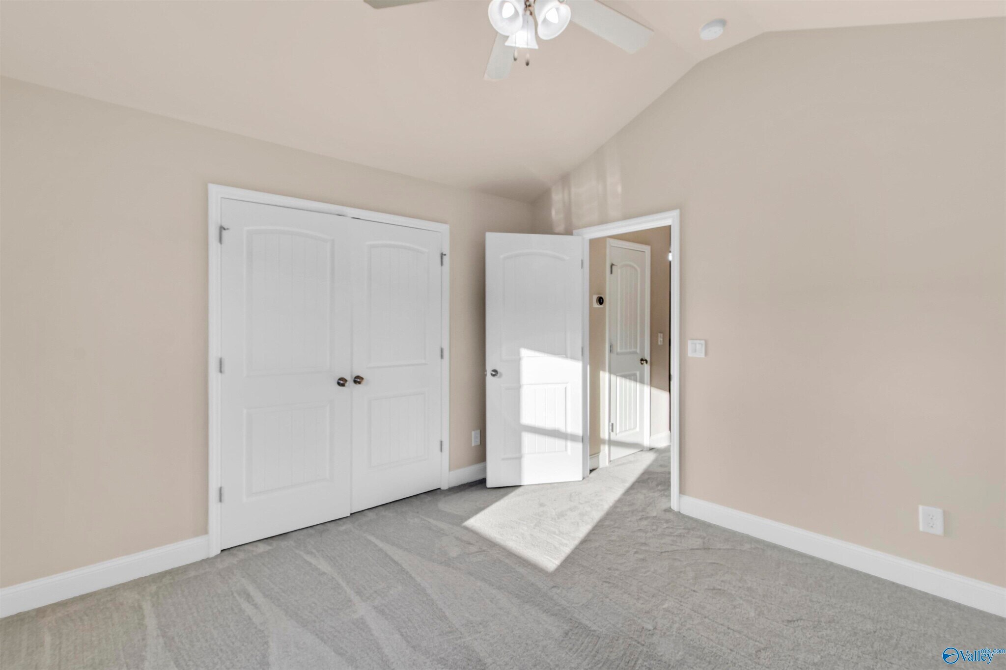 Building Photo - 110 Wolf Creek Trl SW