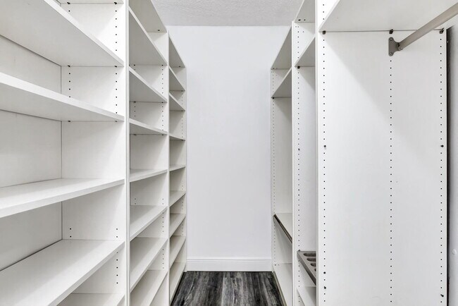 Building Photo - 6372 Boca Cir