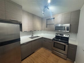 Building Photo - 8901 N New River Canal Rd