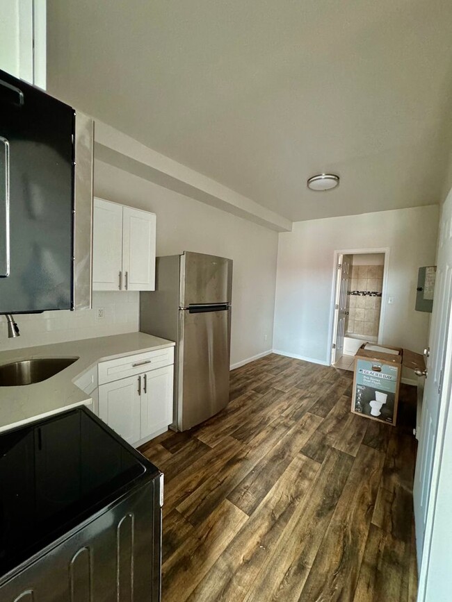 Building Photo - 3414 Frankford Ave