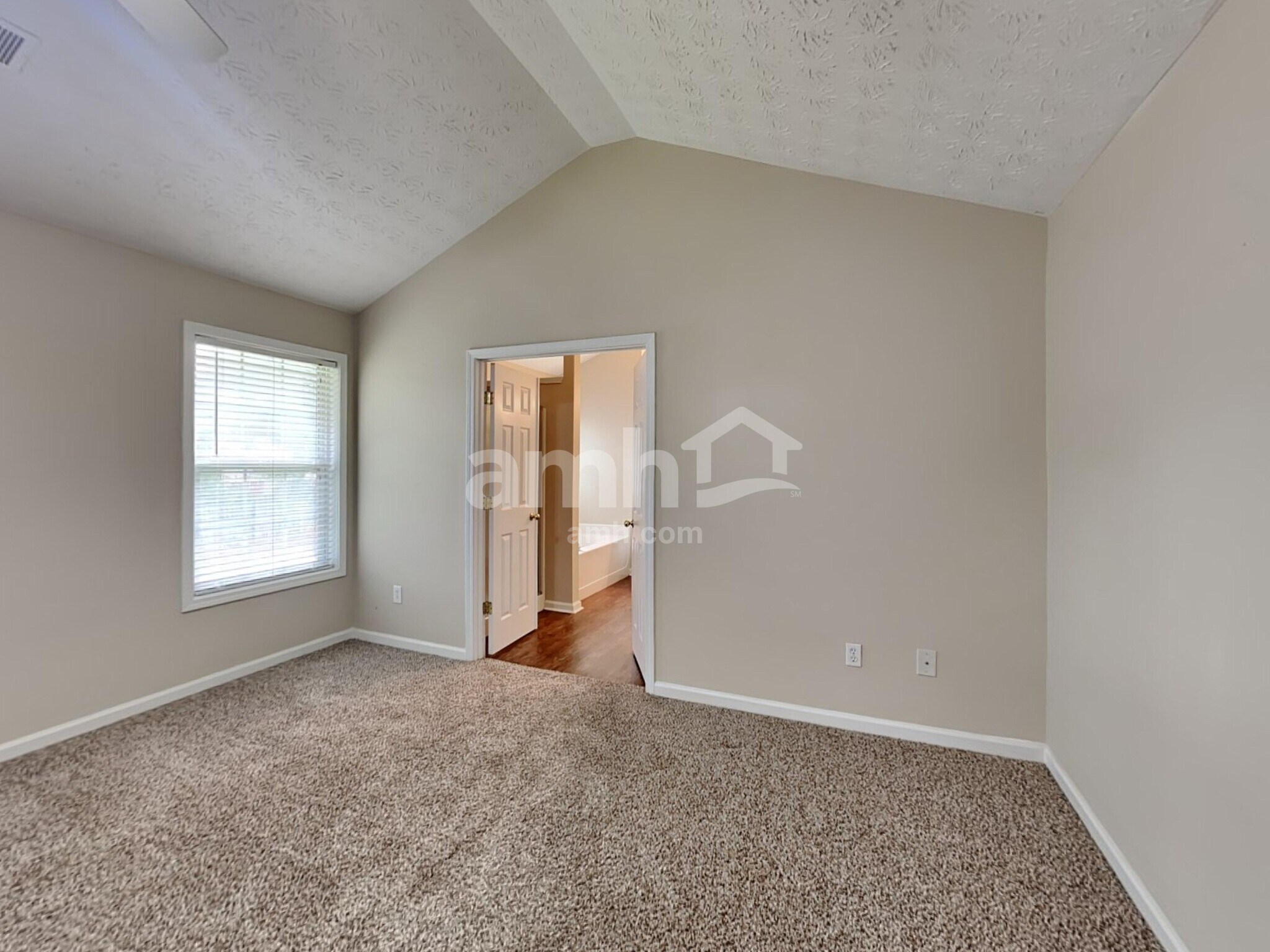 Building Photo - 668 Clairidge Elm Trl
