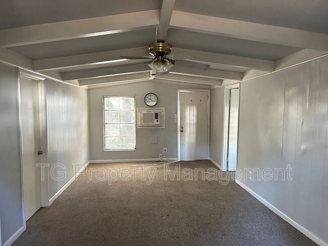 Building Photo - 5691 Akra Ave