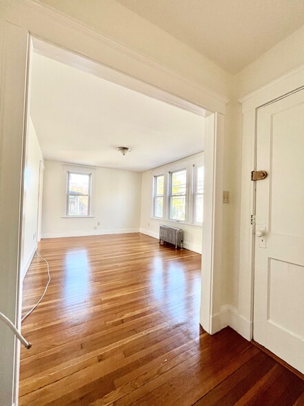Building Photo - 23 Allston St