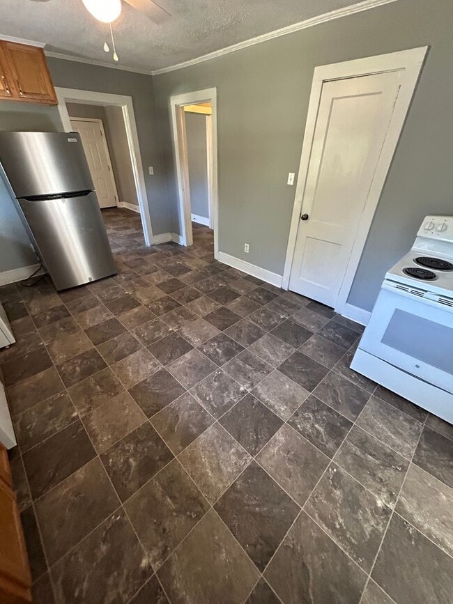 Building Photo - Coming Soon!