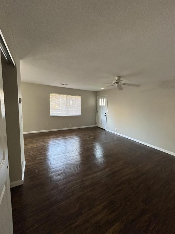 Building Photo - 49 Devon Ct