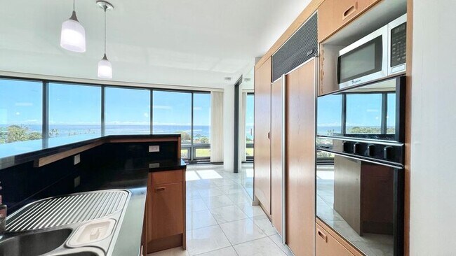 Building Photo - 1330 Ala Moana Blvd