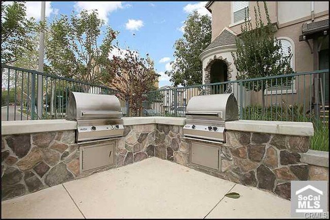 BBQ area - 45 Tulare Dr