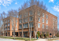 Building Photo - 10605 Meeting St