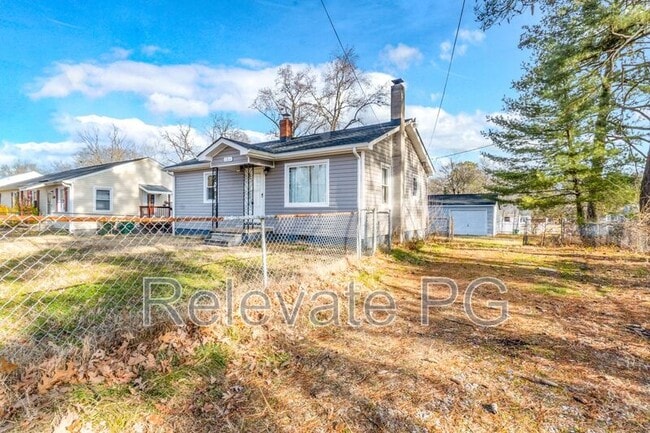 Building Photo - 1311 Miles Ave