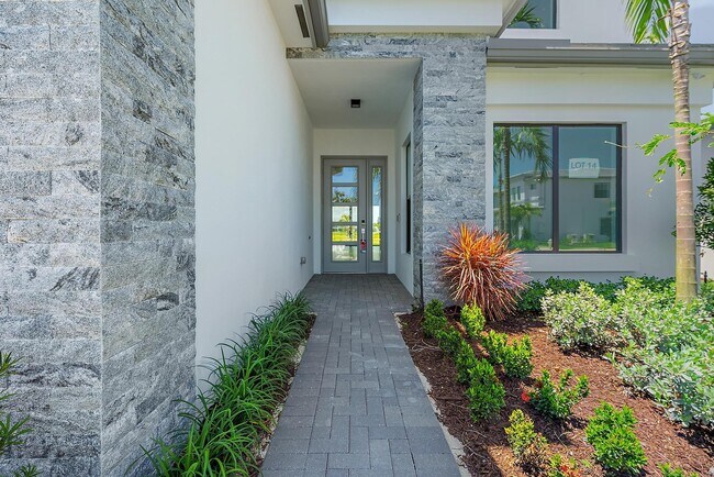 Building Photo - 20471 Southernwood Ave