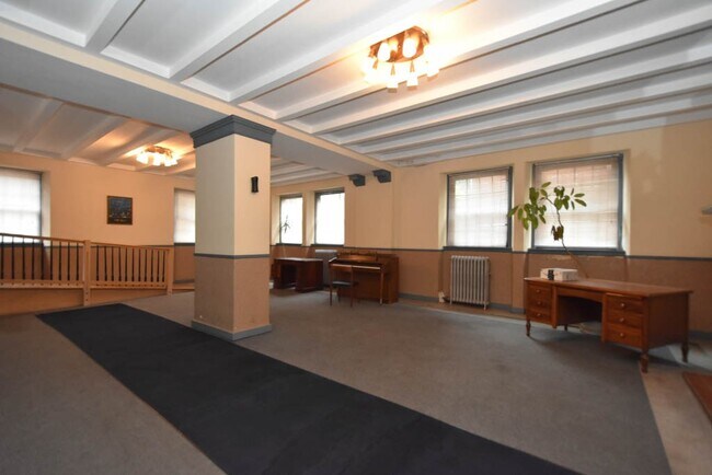 Building Photo - 3836 N Fremont St