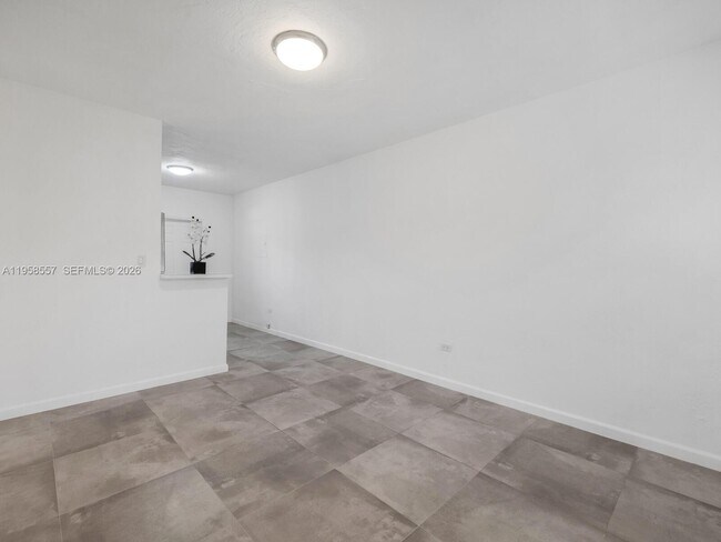 Building Photo - 440 NE 69th St