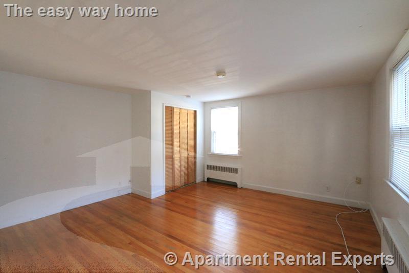 Building Photo - 48 Kirkland St