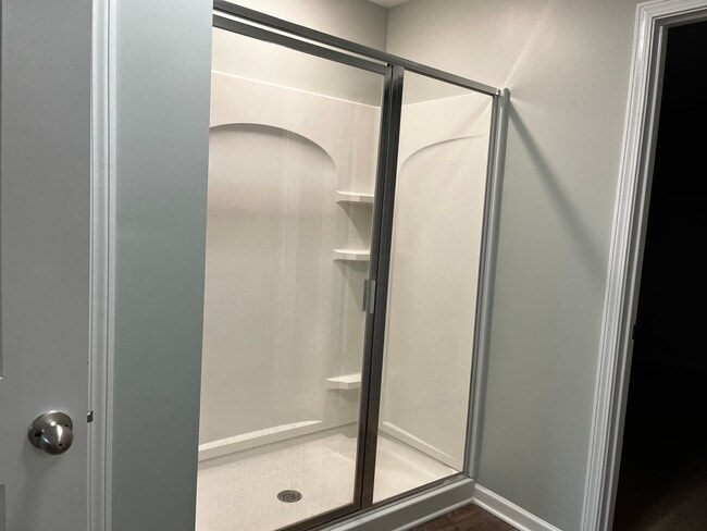 Building Photo - Ultra Spacious Living in Lake Tyler Subdivision