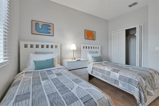 Building Photo - 297 Captiva Dr