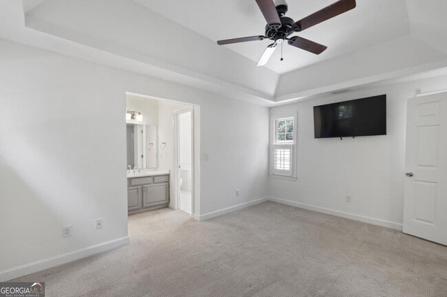 Building Photo - 1410 Club Dr