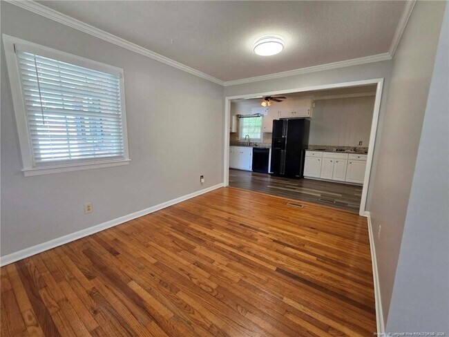 Building Photo - 5410 Laramie Ct