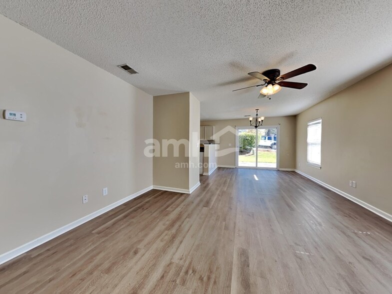 Building Photo - 186 Chemistry Cir