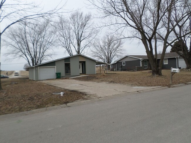 Building Photo - TimberCreek- Manhattan KS