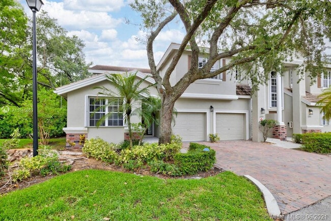 Building Photo - 12375 NW 10th Dr