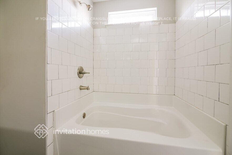 Building Photo - 4429 Cobble Creek Ln