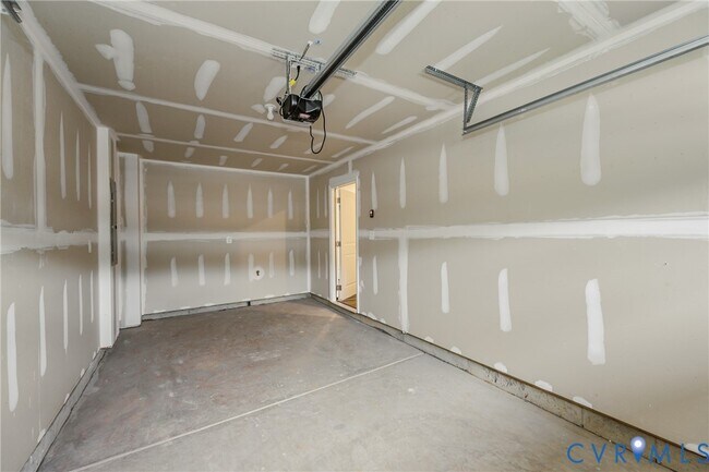 Building Photo - 8757 Whitman Dr
