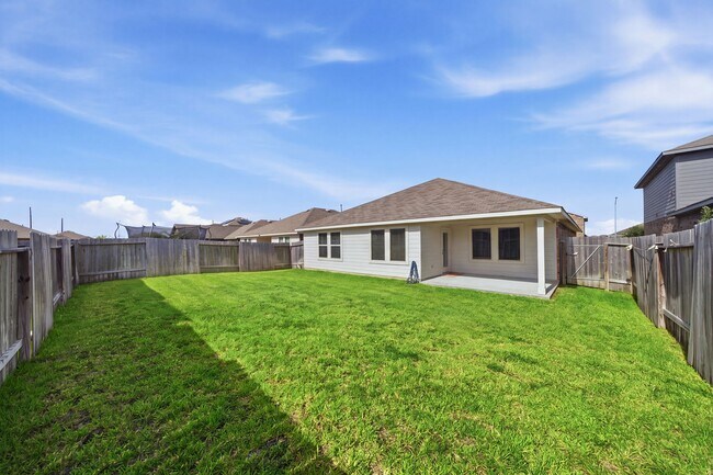 Building Photo - 5222 Greenwood Smt Trl