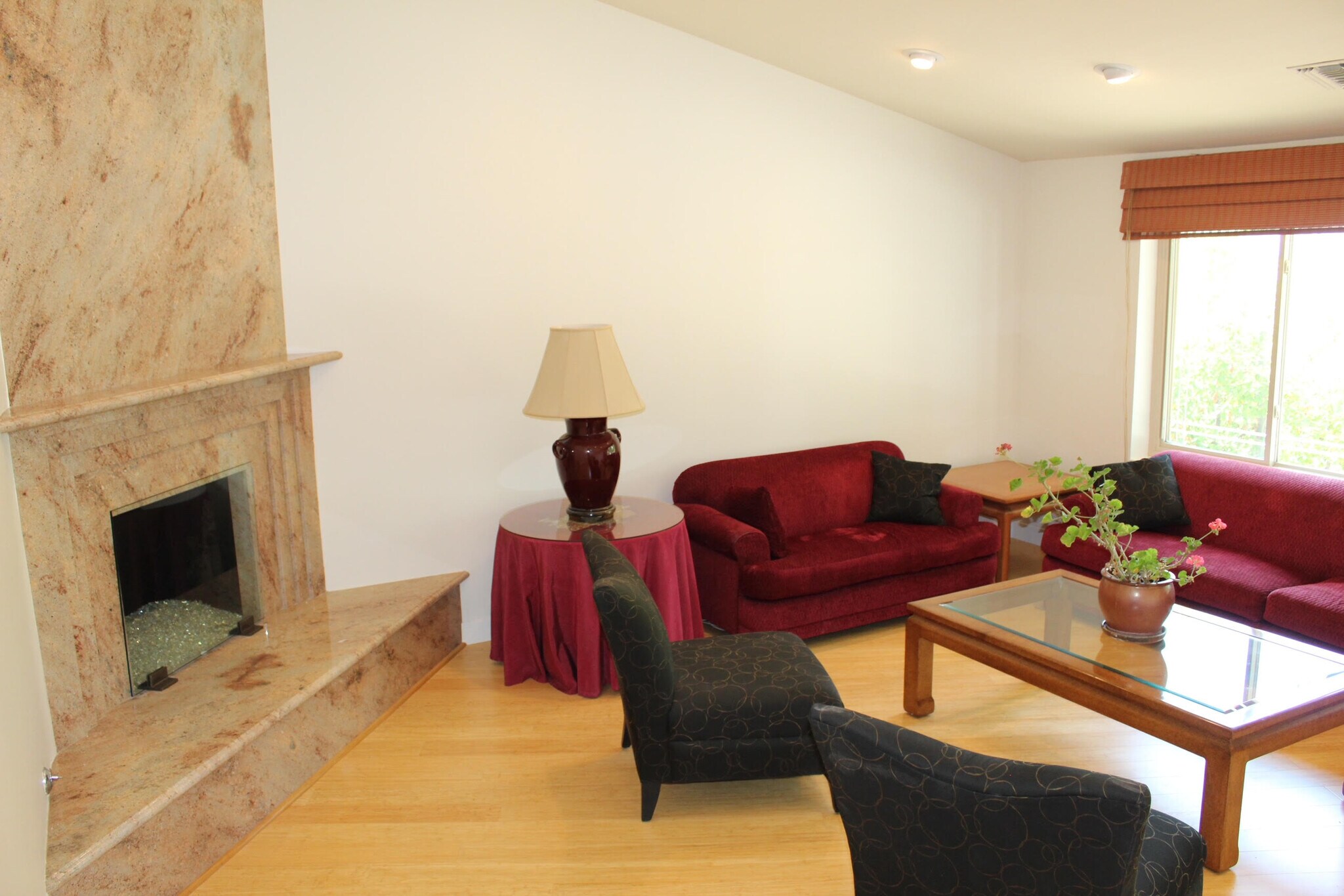 Building Photo - 4400 Portico Pl