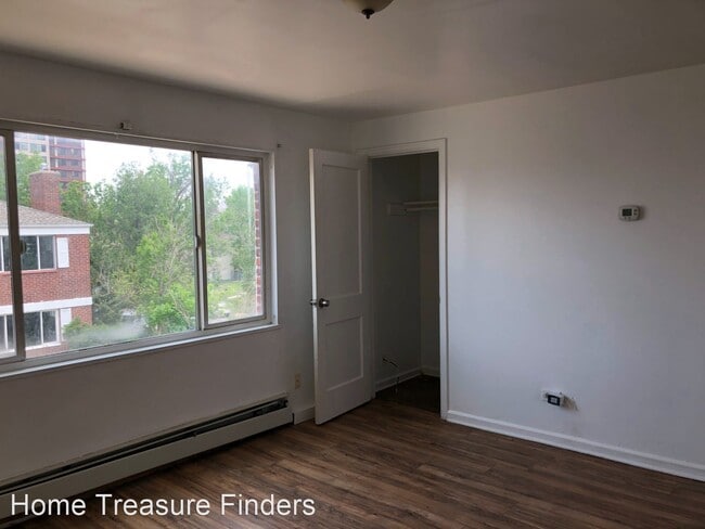 Building Photo - 1869-1887 W Mosier Pl