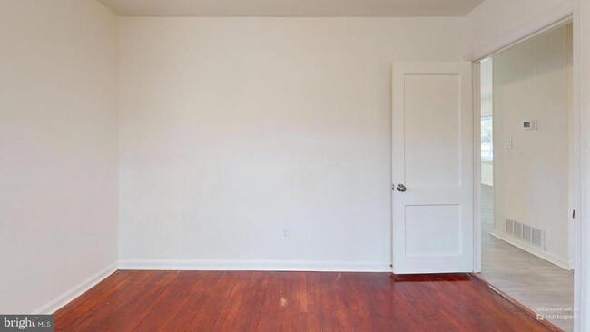 Building Photo - 6511 Enfield Dr